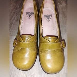 John Fluevog Women's Olive Green Buckle Wedge Heels Sz 9W